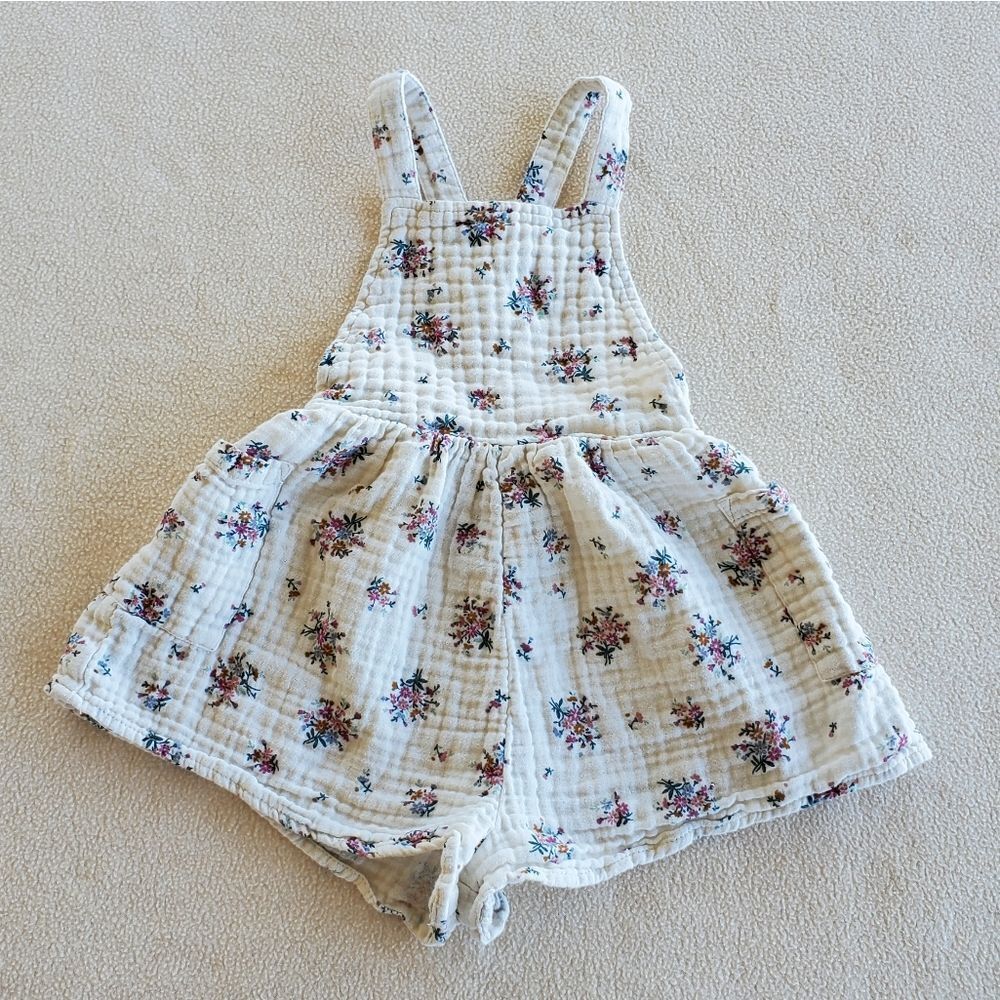 Cotton On Kids floral overalls romper size 3